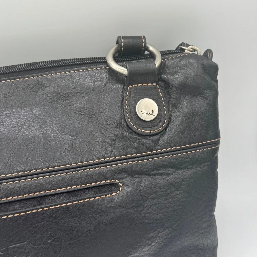 Fossil Black Pebbled Leather Shoulder Bag Contrast Stitch Hobo Purse ZB9384
